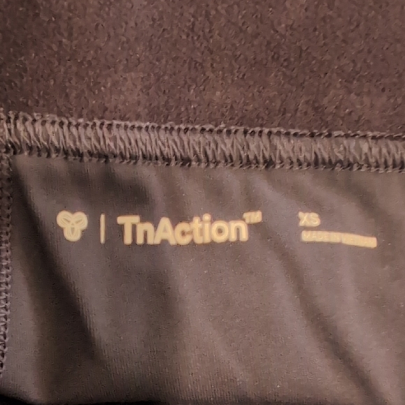 Aritzia TnaMOVE™ Tennis Pro Mini Skirt - Picture 8 of 8